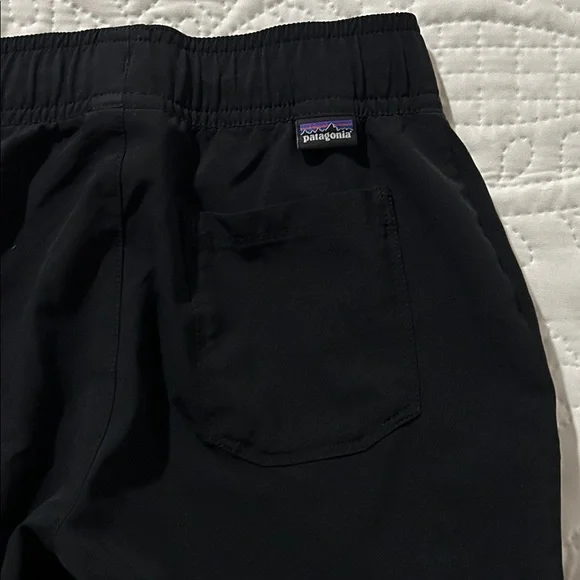 Patagonia Kids Black Joggers with Zipper Pockets S:XS - Picture 5 of 6